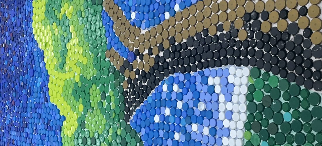 هيي ماكرز: يوم مفتوح: كاب مورال البلاستيكي