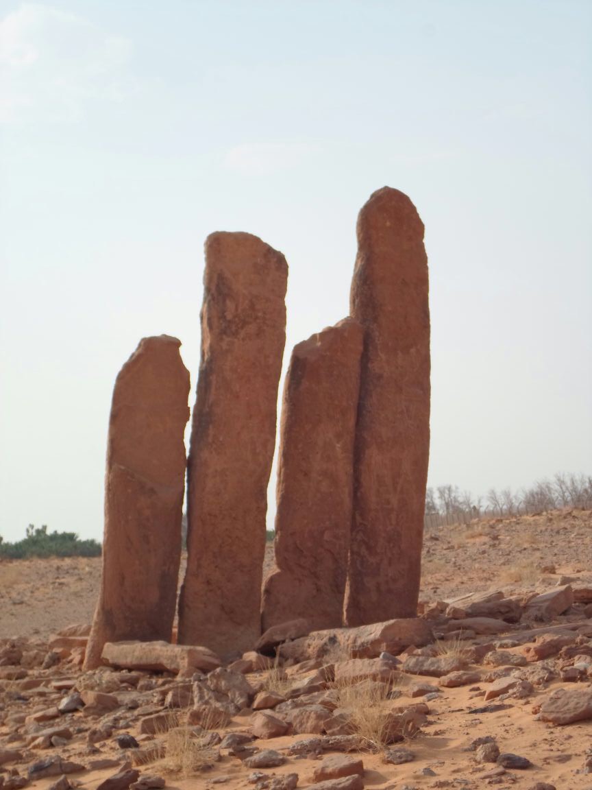 أعمدة الرجاجيل